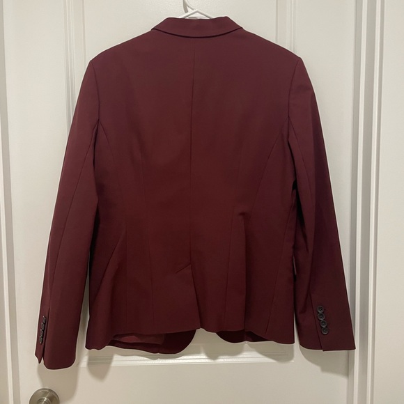 NEGOTIABLE PRICING EXCELLENT CONDITION - Picture 2 of 2